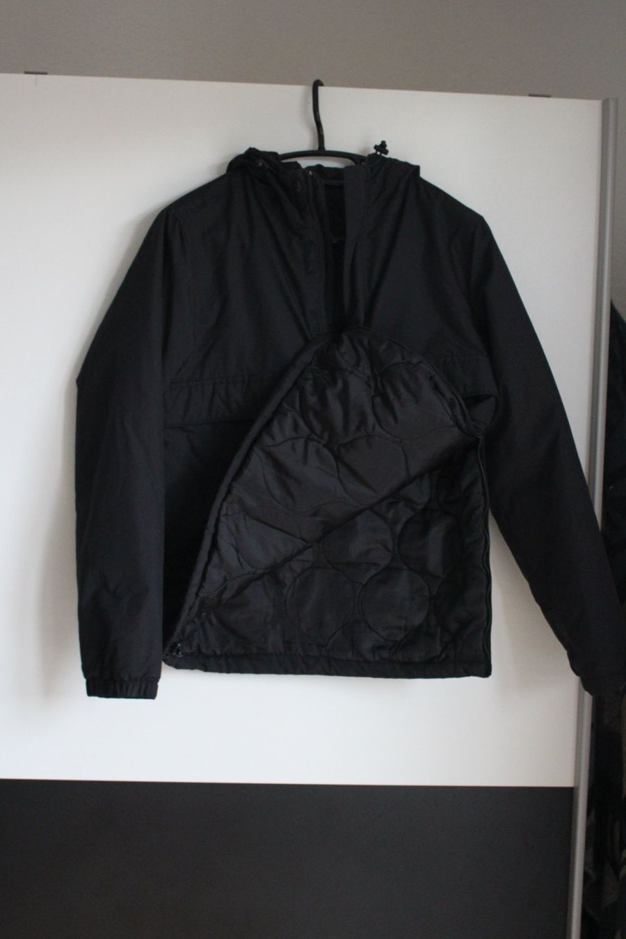 Pull&Bear Giacche: Veste noire à capuche PULL&BEAR taille S – Usato da Courroux venduto da sv235 2