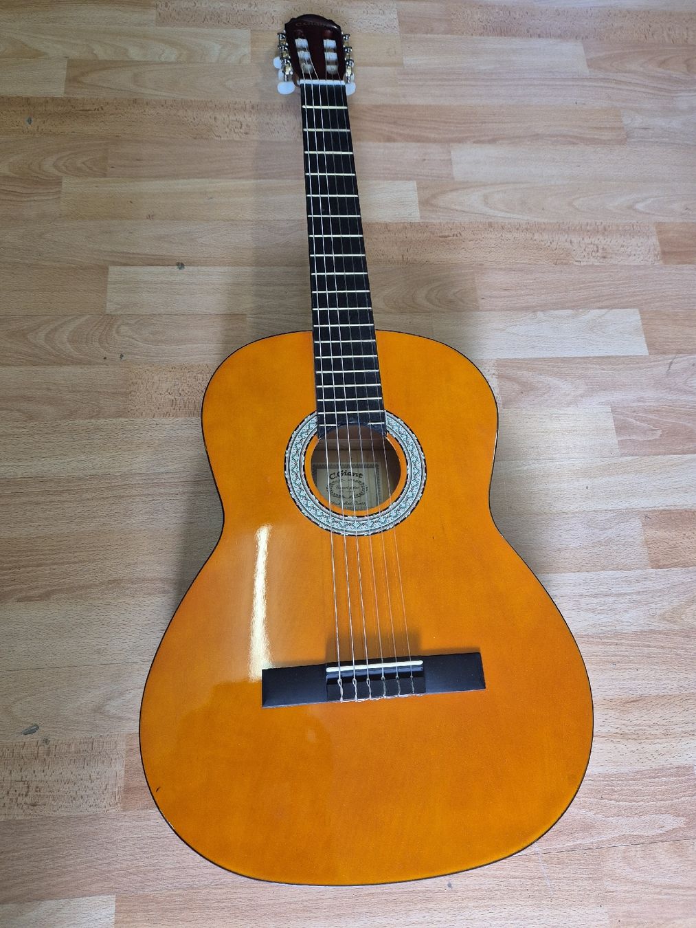 C.Giant Instruments de musique: klassische Gitarre  – D'occasion à Dielsdorf par 7TheRockDoc9