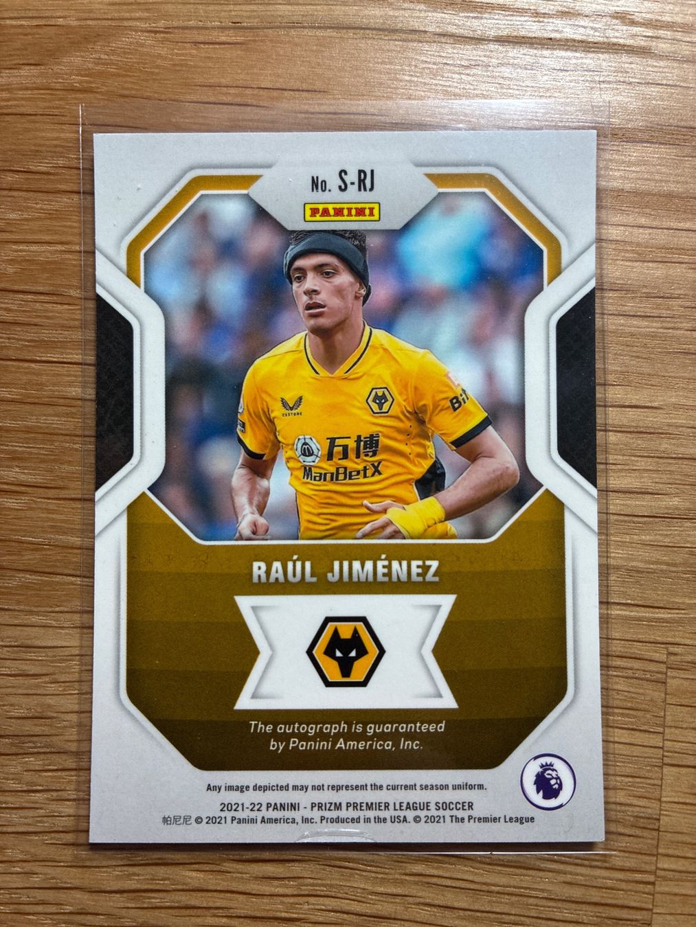 Topps Carte collezionabili: Panini Prizm Raul Jimenez Autogramm – Usato da Wangenried venduto da Garagara 1