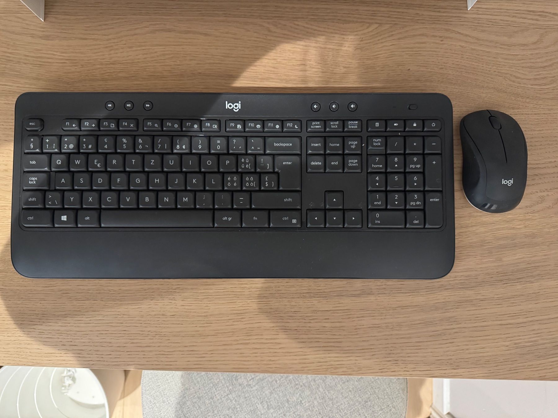 Logitech Claviers: Logitech wireless keyboard + mouse combo – D'occasion à Gland par anh_6ghx