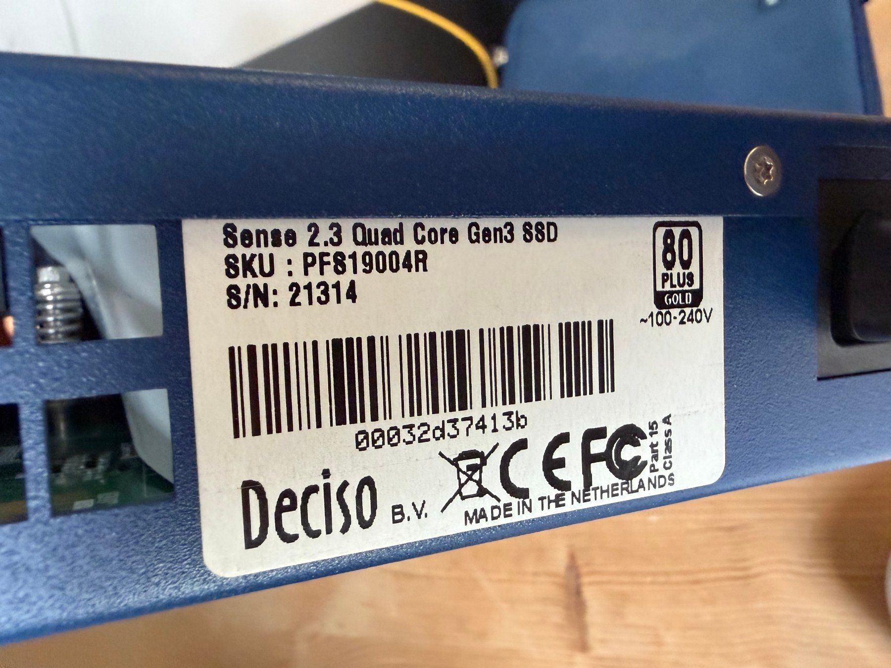 Opnsense Pare-feu: Deciso PFS19004R - OPNsense - Quad Core Gen3 SSD Rack – D'occasion à Zürich par onlime 1