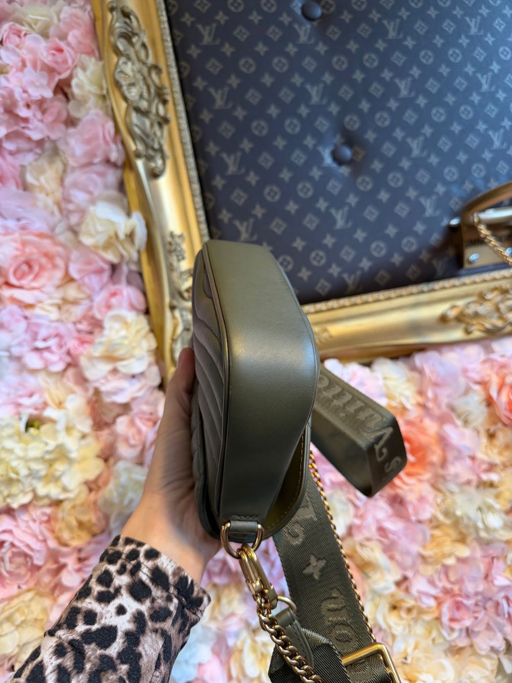 Taschen für Damen: Louis Vuitton New Wave Khaki – Neu (gemäss Beschreibung) aus Zürich von SecondhandZurich 4