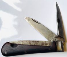 Altes Sackmesser, 2 Klingen mit Holzgriff