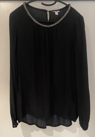 Esprit, elegante Bluse mit auffälligem Ausschnitt, Grösse S