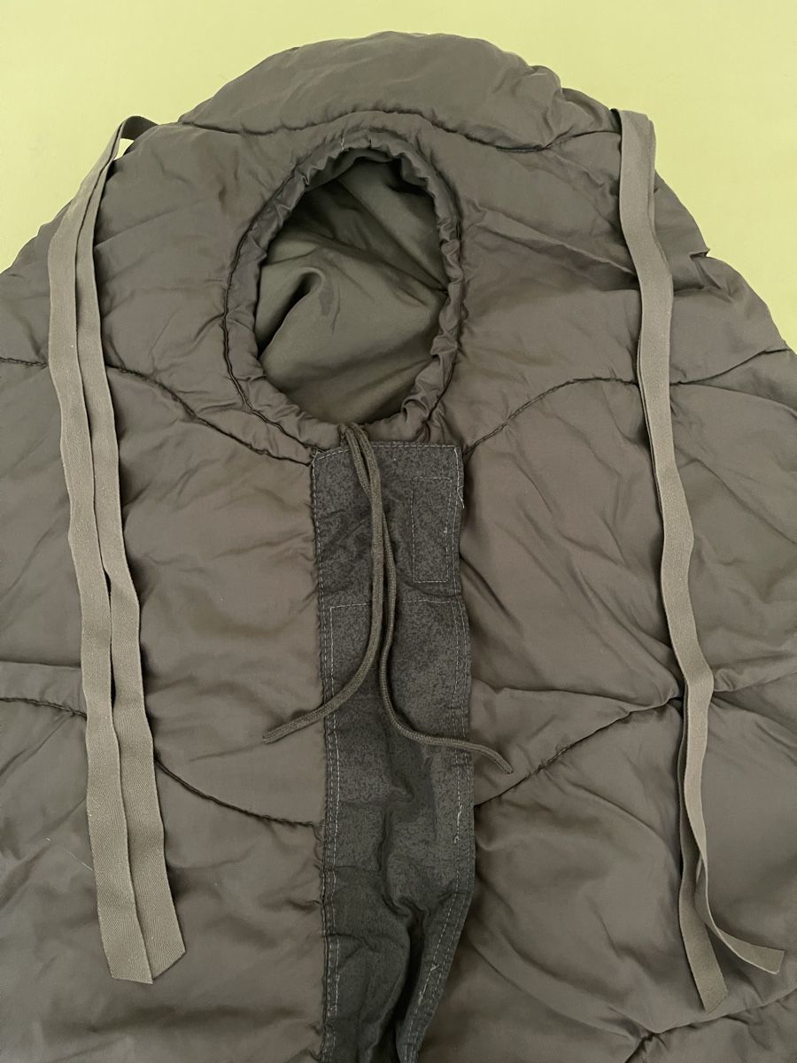 Sacs de couchage: Schweizer Armee Schlafsack 96/97 inkl. Transportsac – D'occasion à Dörflingen par Benz63 2