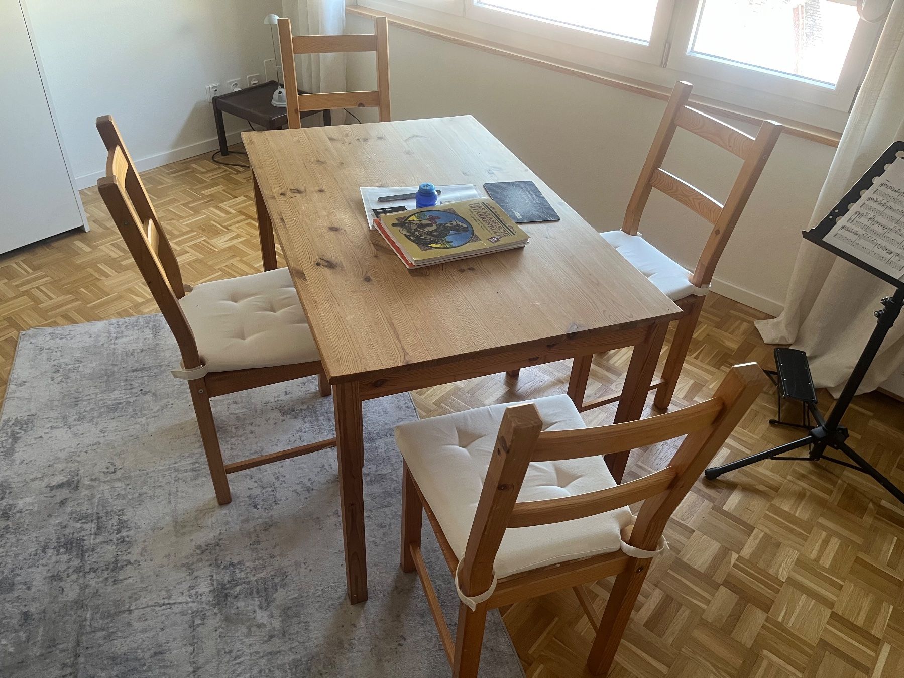 Tische: Tisch mit vier Stühlen – Gebraucht aus Neuhausen von FranzHD 1