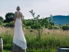 Wunderschönes Hochzeitskleid im Boho-Chic von Rembo Styling