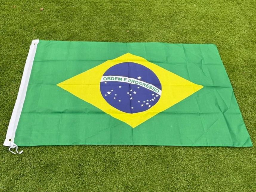 Fahnen: 3x Brasilien Flagge - 90x150cm / Drapeau Brésil – Neu und originalverpackt aus Bussigny von NATURALO