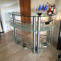 Schöne Glas Bar, Theke, L Form gebogen Dicke Glasplatten
