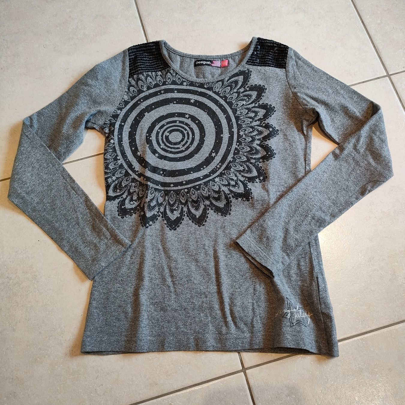 Desigual Camicette, T-shirt & Top: Shirt Desingual neuwertig! – Nuovo (secondo la descrizione) da Adelboden venduto da Lammhult