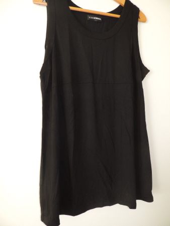 Schwarzes Top von Doris Streich