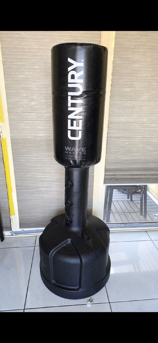 Sacchi da boxe: Sac de frappe. – Usato da Estavayer-Le-Lac venduto da zazadavidson 2