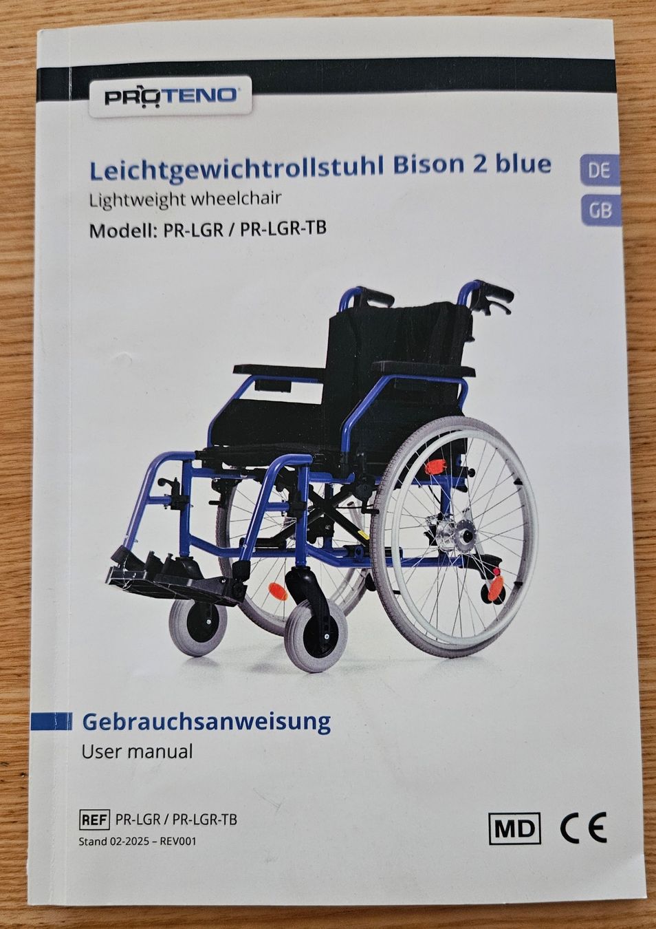 Rollstühle: Leichtgewichtrollstuhl Bison 2 blue – Gebraucht aus Zürich von HaPe09