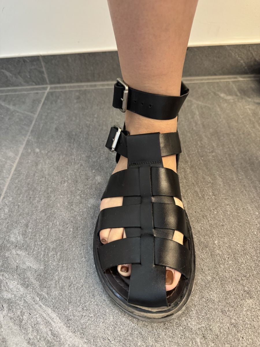 Zara Scarpe da uomo: Sandali old school size 40 – Usato da Porza venduto da kaj_d5q7