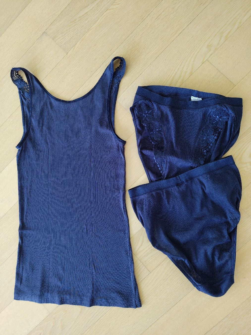 Hanro Altra biancheria intima: HANRO Underwear Lace Set Size XS – Usato da Buchrain venduto da QueenyHE51 3