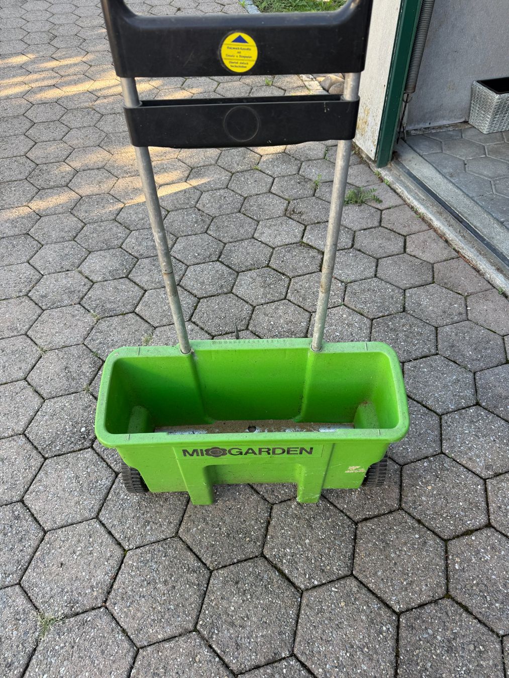 Altro in Utensili da giardino: Streuwagen Miogarden – Usato da Niederwil AG venduto da markus.peterhans