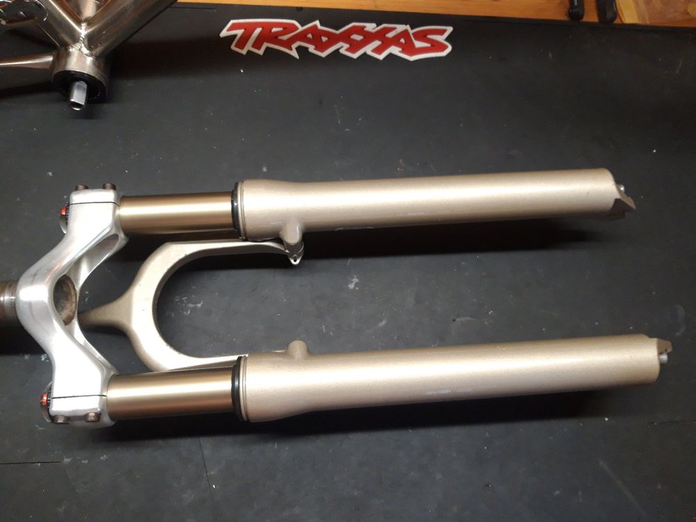 Rock Shock Judy 1 (J1) frozen/stuck suspension : r/bicyclerepair