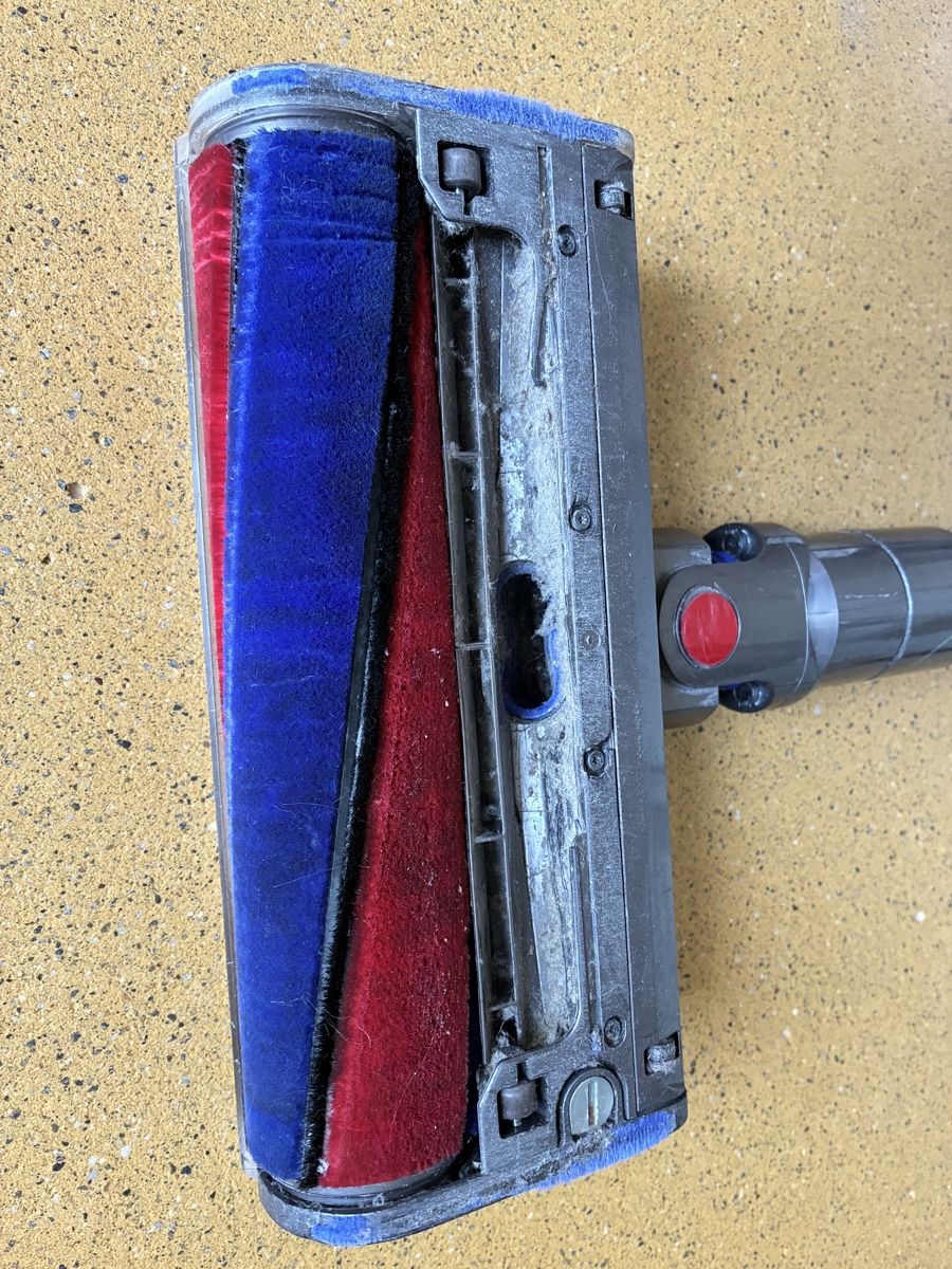 Dyson Aspirapolveri & Accessori: Dyson v8 parquet – Usato da Winterthur venduto da Bloodypacman 4
