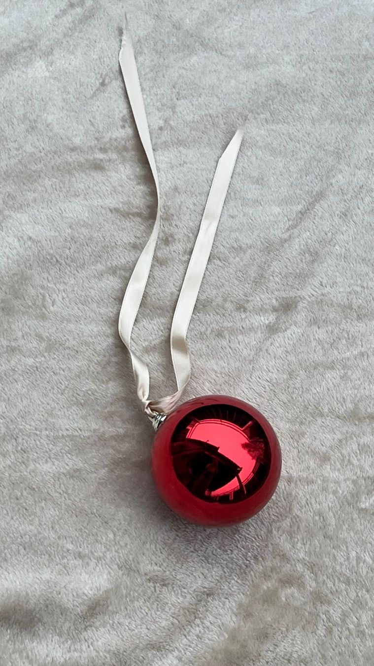 Toutes les décorations: rote Christbaumkugel glänzend mit Satinband – Neuf (Voir description) à Schübelbach par Dolly990_2