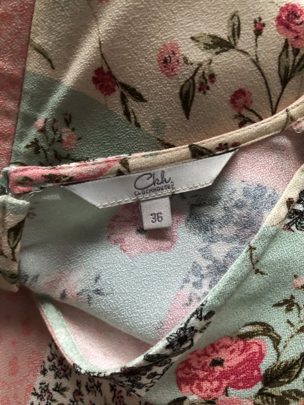 C&A Kleider: Kleid Patchwork Blumenmuster Langarm Grösse S neuwertig – Neu und originalverpackt aus Naefels von Lenanae 3