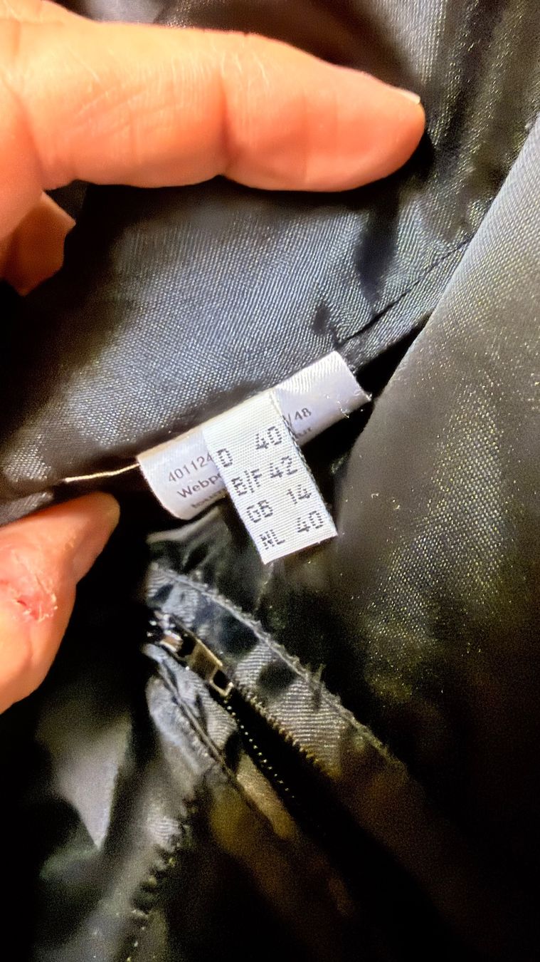 Giacche: • Webpelz Jacke • – Usato da Basel venduto da mendoza13 2