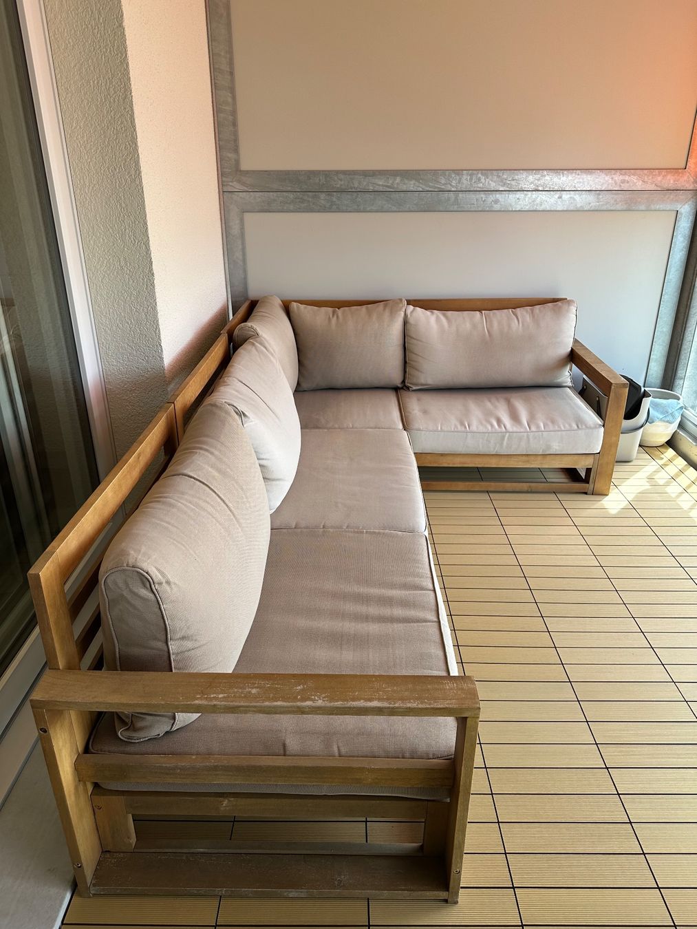 Beliani Divani: Beliani Lounge-Ecksofa inkl. Lounge-Tisch – Usato da Zollikofen venduto da cherry.p 1