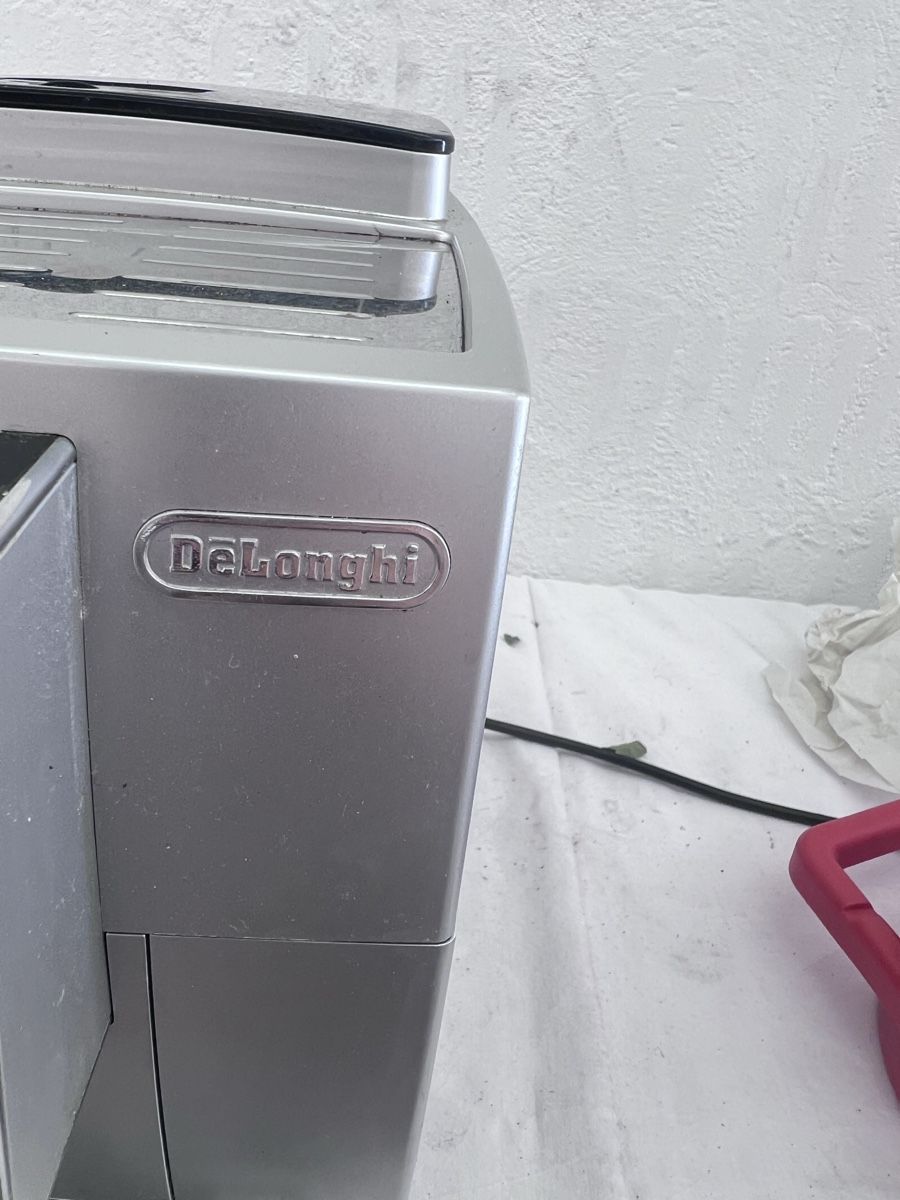 De'Longhi Macchine per caffè & Macchine per espresso: Kaffeevollautomat DeLonghi  – Usato da Glattfelden venduto da brockischweiz 1