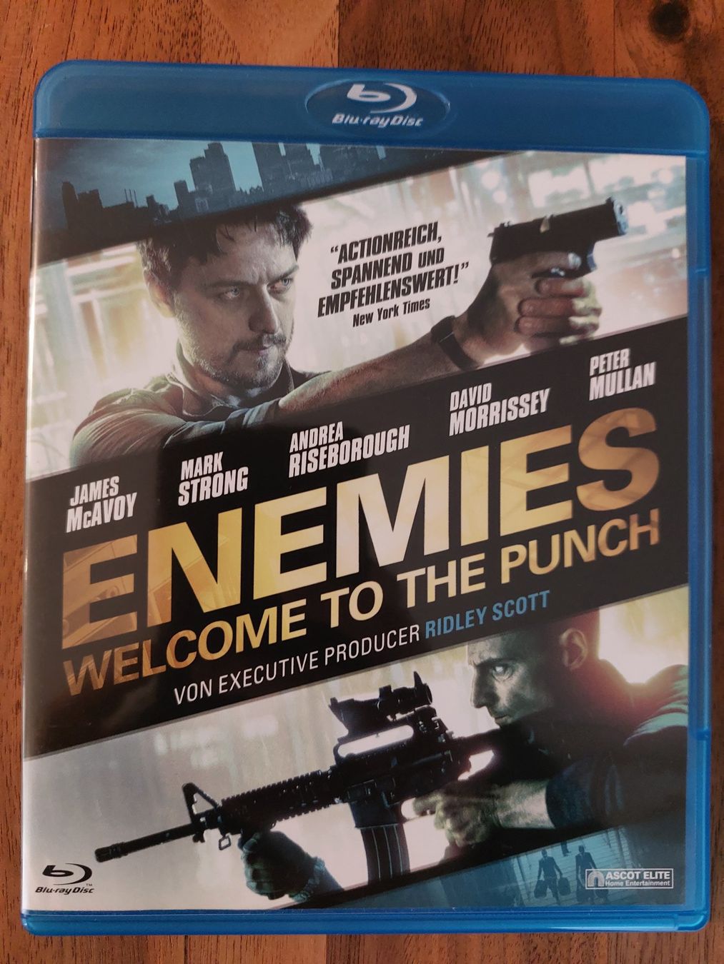 Tutti i DVDs: Blu Ray - Enemies Welcome to the Punch – Usato da Rheinfelden venduto da FilmAuktion