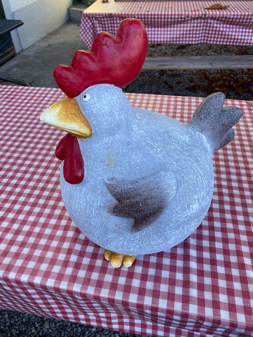 Tutte le decorazioni: Deko Huhn – Usato da Wädenswil venduto da BS540 1