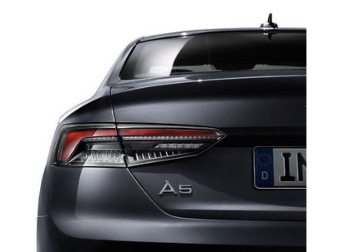 Audi Alle Autoersatzteile: Original Audi A5 Rückleuchte (dunkle Version) – Gebraucht aus Laupen BE von ZAGREB96
