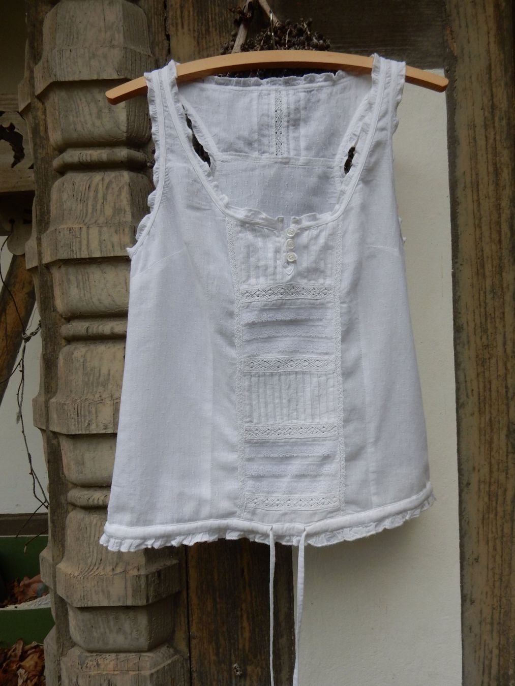 Tuniche: Tunika  Top     Spitzen / Biesen / Baumwolle  .... Grösse S – Usato da Mötschwil venduto da goldsand