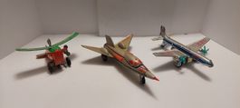 Jouet en tole avion, lot de trois avions