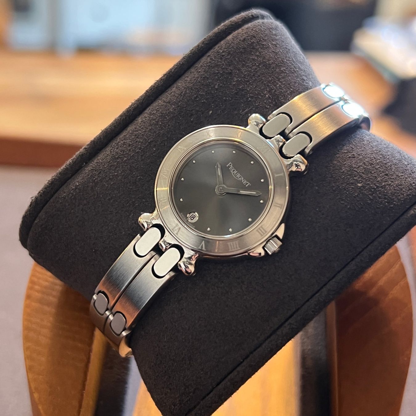 Montres: Pequignet Moorea Quartz Date Lady – D'occasion à Carouge GE par Watchaser 8