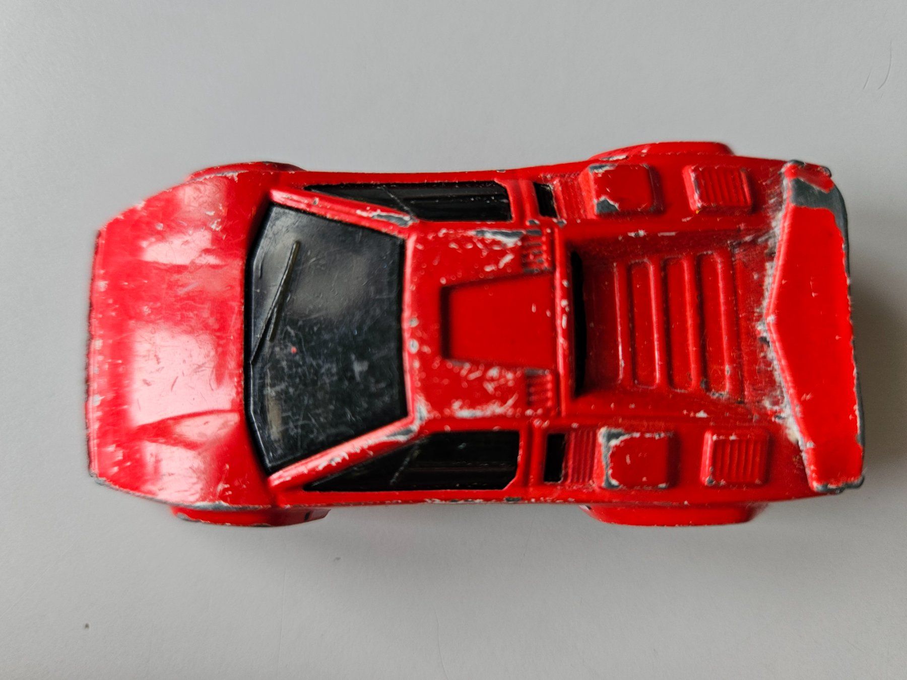 Hot Wheels Voitures modèles: Lamborghini Countach rouge Hot Wheels 1987 – D'occasion à Echandens par annegug 2