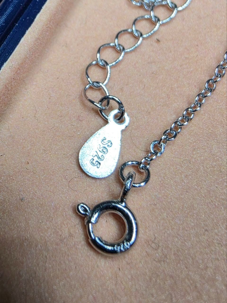 Colliers: Collier argent – D'occasion à Reconvilier par MARCLAT 1