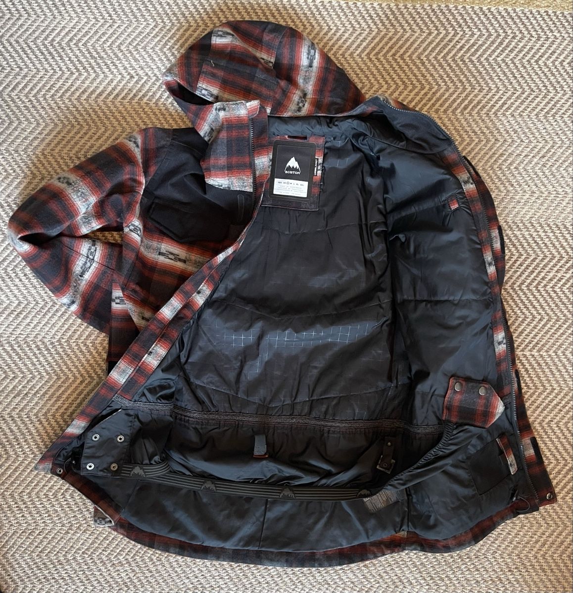 Burton Giacche: Burton Snowboardjacke – Usato da Scherz venduto da volcom21 3
