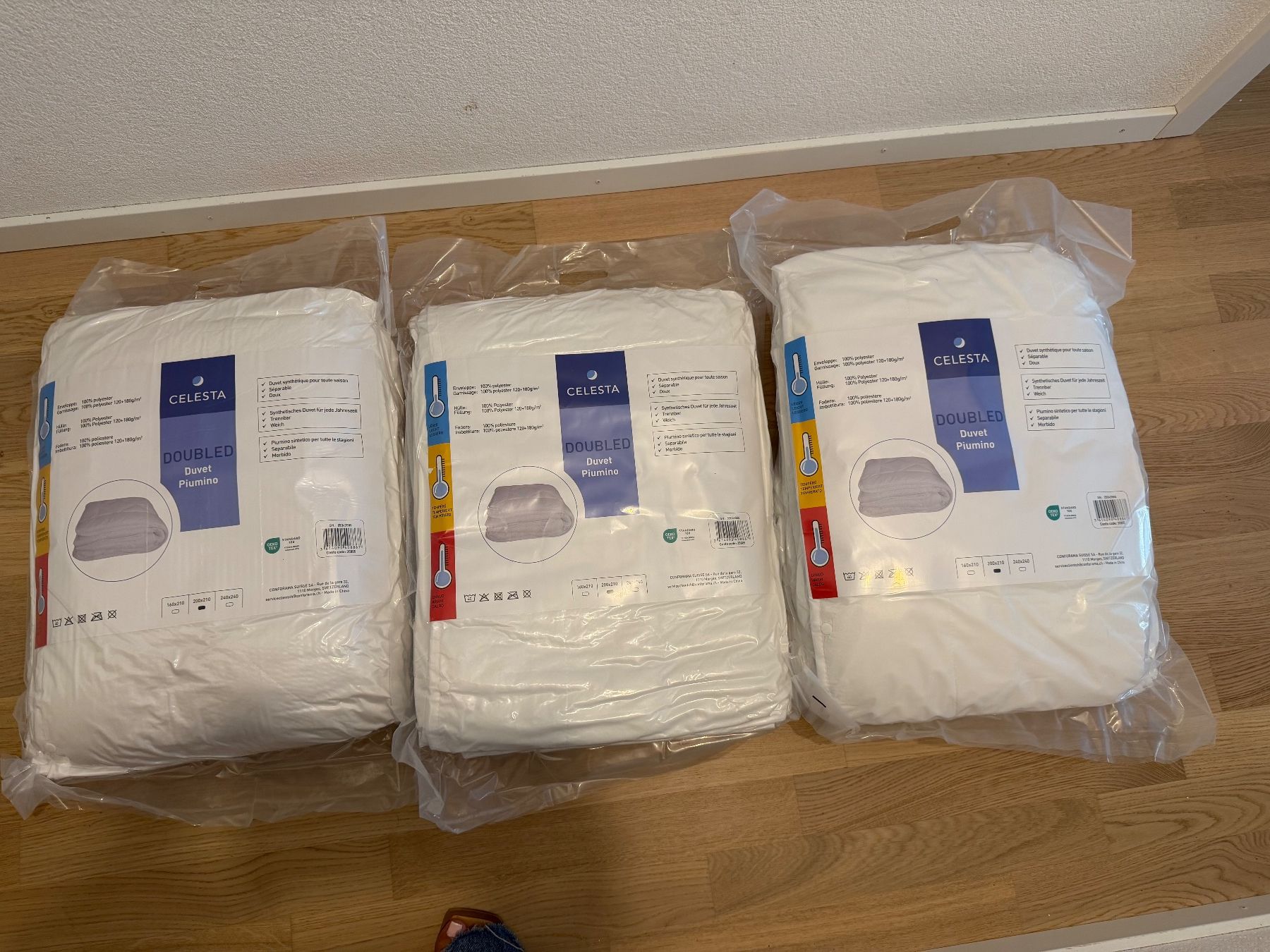 Conforama Coperte: Duvet neuf – Nuovo e nell'imballaggio originale da Lausanne venduto da Franiialessio