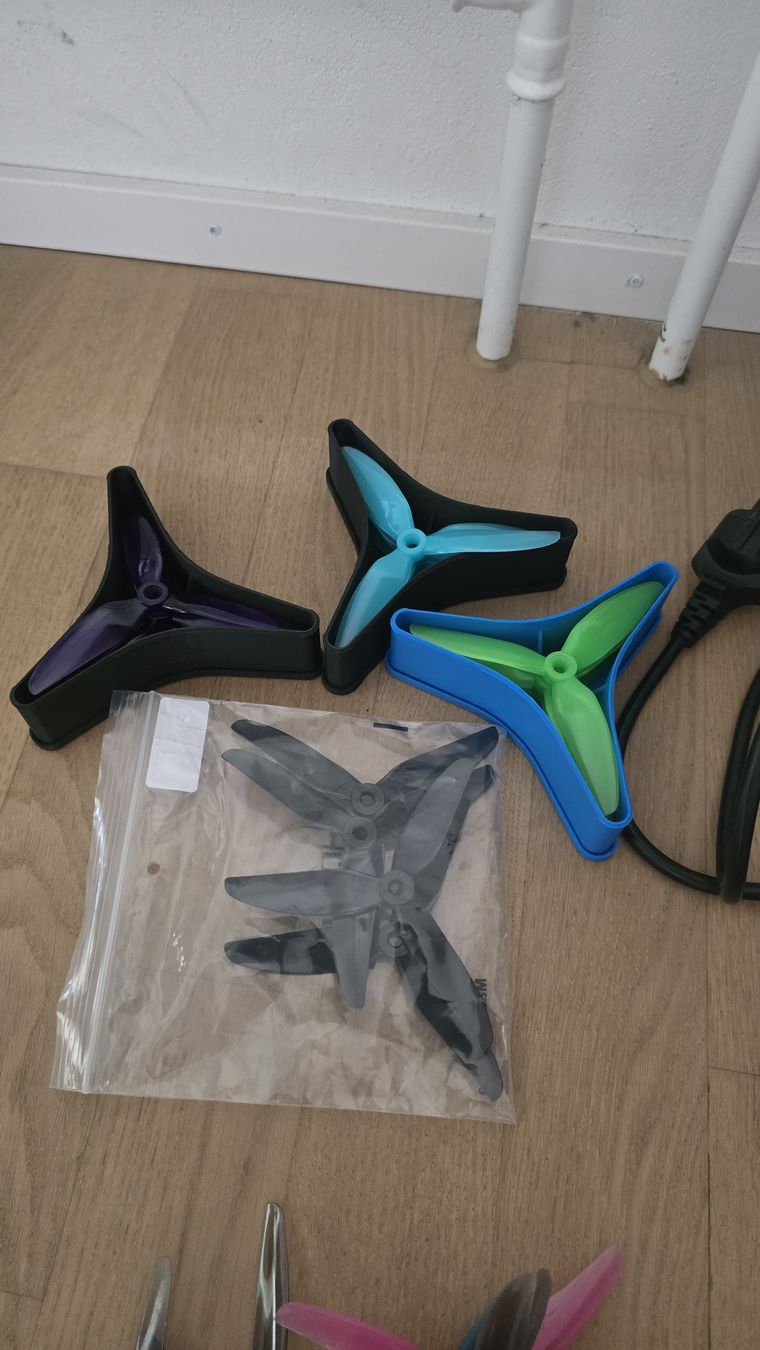 Kit di modellismo & Modellini statici: FPV Drohnen Set. – Usato da Maladers venduto da jan_cj2z 4