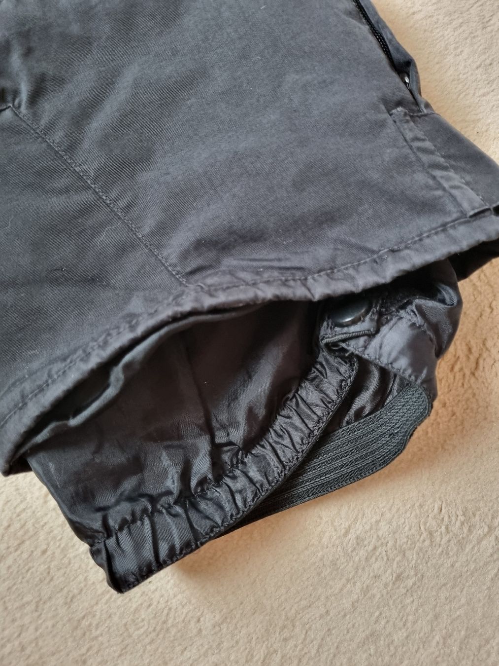 Skis: Celsius Skihose schwarz Gr. 152 top Zustand – D'occasion à Lengnau AG par Endless 3