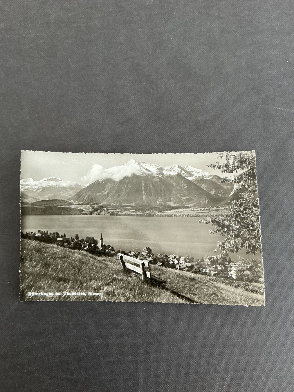 Ansichtskarten: Hilterfingen am Thunersee mit Niesen – Gebraucht aus Bassersdorf von F-104fan