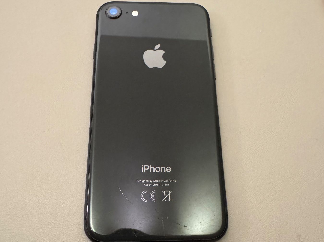Apple Handys / Smartphones: iPhone 8 – Defekt aus Adliswil von Busys 1