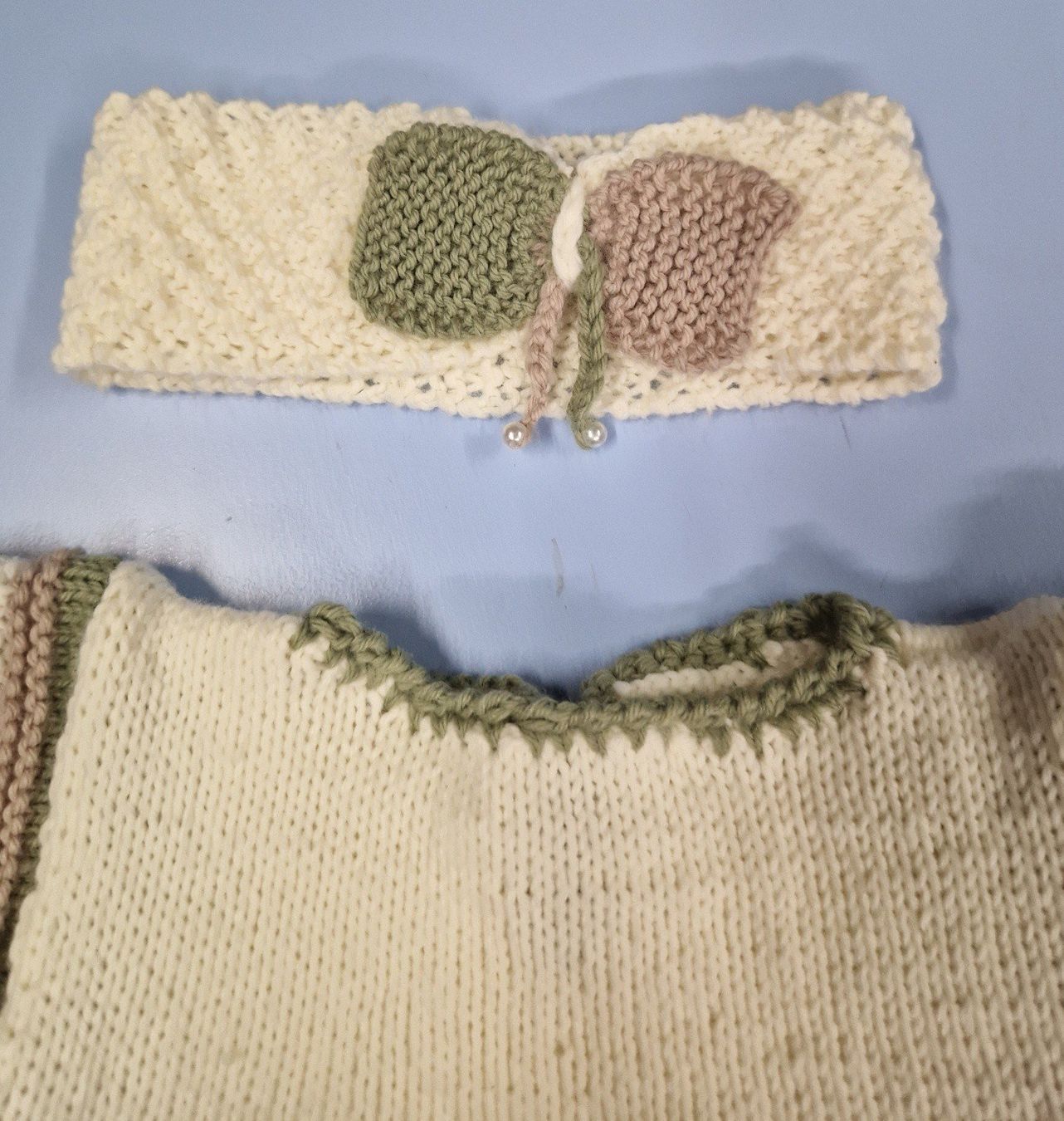 Vestiti & Gonne: Ensemble robe tricoté main 6-12 mois UNIQUE – Nuovo e nell'imballaggio originale da St-Imier venduto da goodber 6