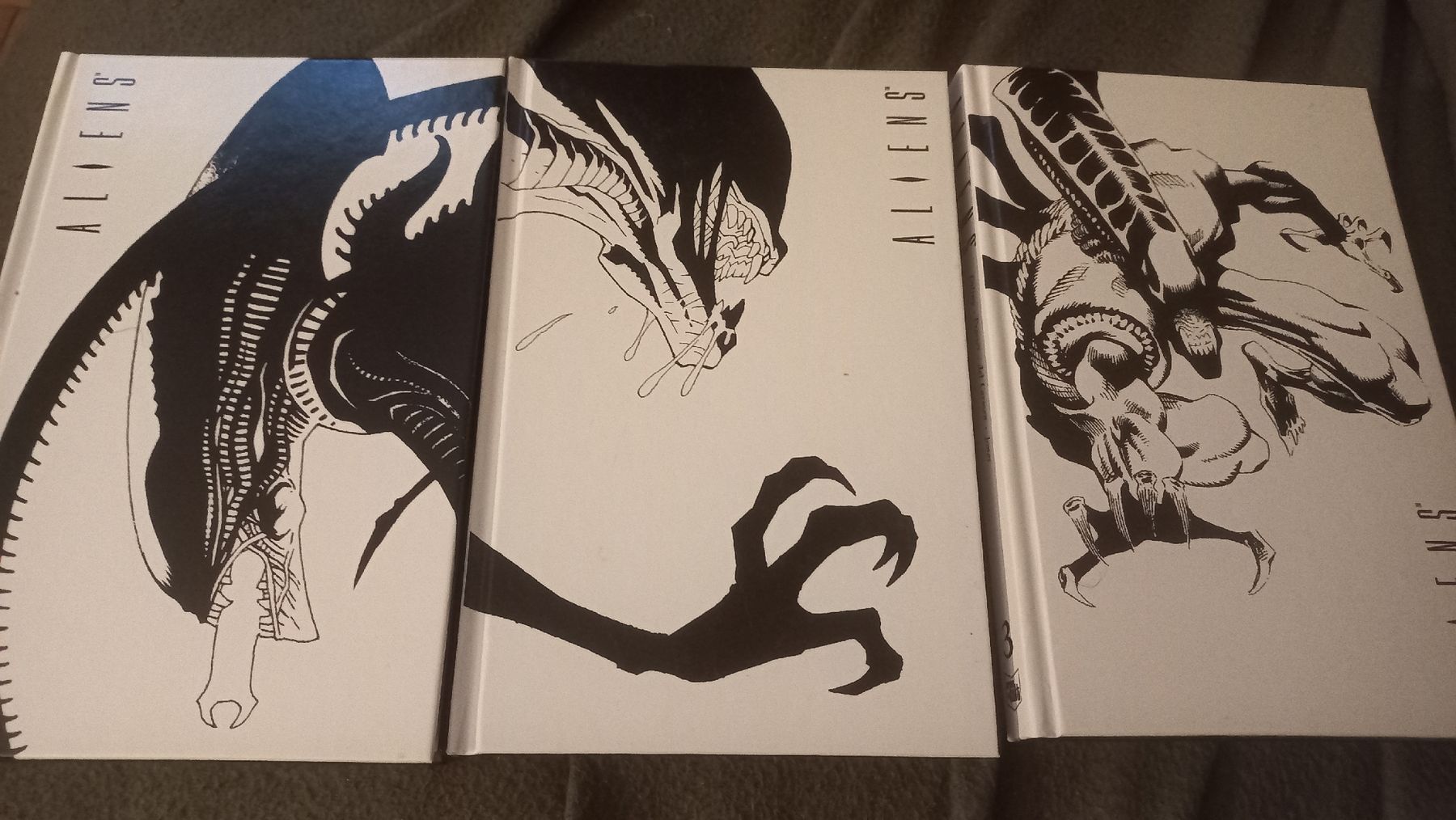 Comics: Aliens Comics Cross Cult 1-3 Komplett – Gebraucht aus Olten von
