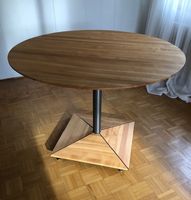 Runder Kirschbaumholz-Tisch
