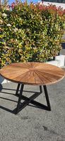 Table jardin en teck Ø120cm // Pfister