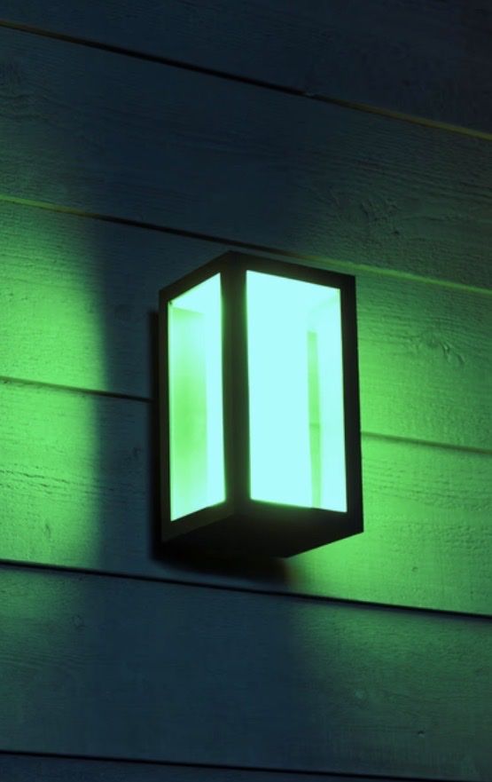 Philips Lampade: Philips Hue LED Aussenwandleuchte Schwarz – Usato da Rüdtligen venduto da Blibxsung 1