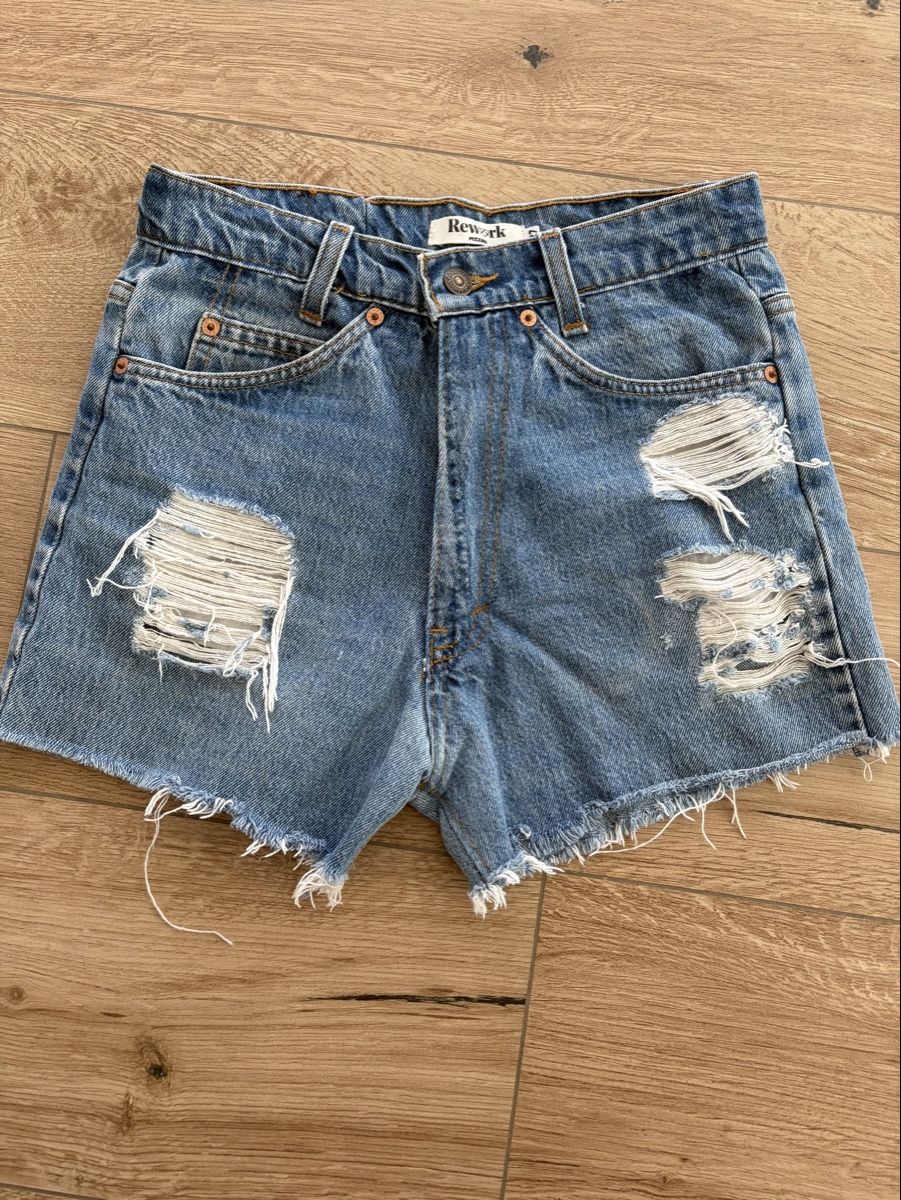 Levi's Jeans: Levis Jeans Shorts – Usato da Laupen ZH venduto da Elti2017