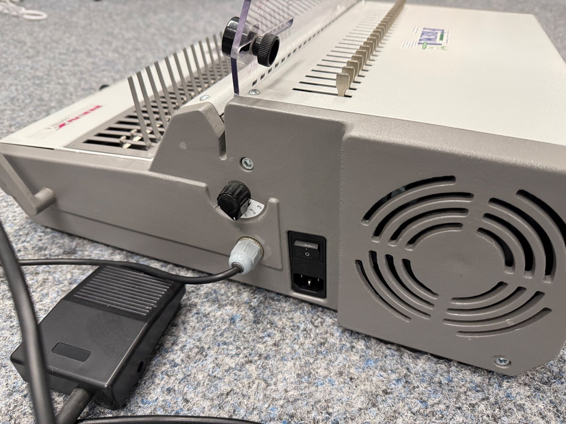 Renz Bindegeräte: Relieuse spirale RENZ combi E Typ 34 occasion – Gebraucht aus St-Prex von RR1973 5