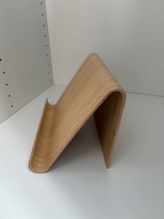 Supporti a parete: Support IKEA VIVALLA – Usato da Conthey venduto da carina.pereira 1