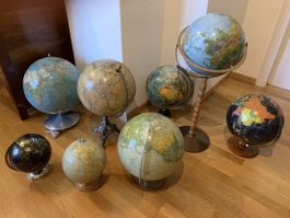 Lot de 8 globes terrestres